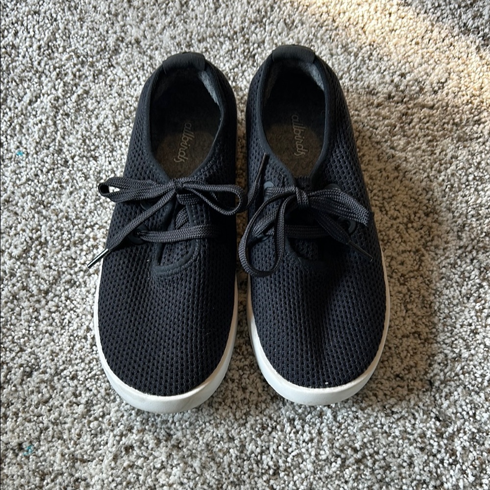 Allbirds Navy Sneakers Lightweight Knit